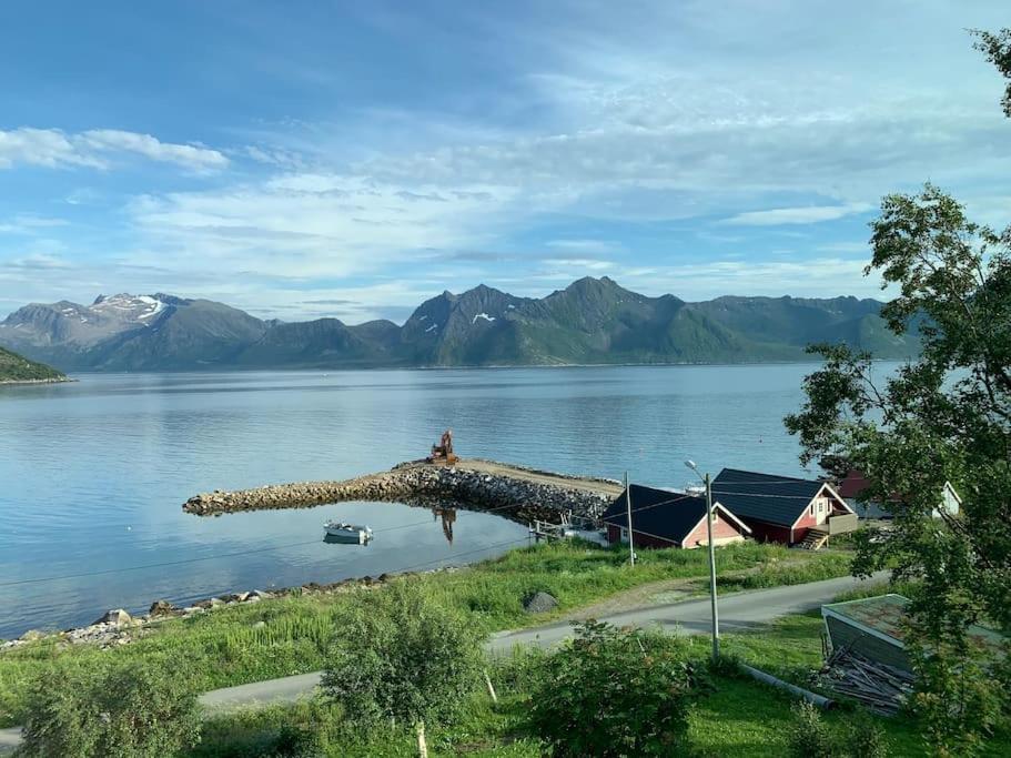 Leilighet I Rorbu Pa Kaldfarnes - Yttersia Senja Экстерьер фото