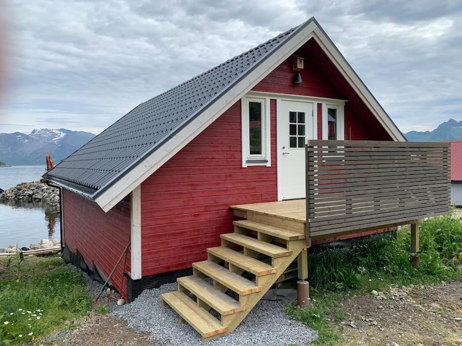 Leilighet I Rorbu Pa Kaldfarnes - Yttersia Senja Экстерьер фото