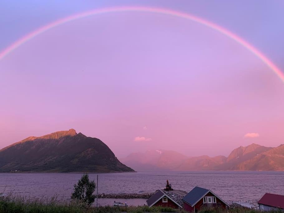 Leilighet I Rorbu Pa Kaldfarnes - Yttersia Senja Экстерьер фото